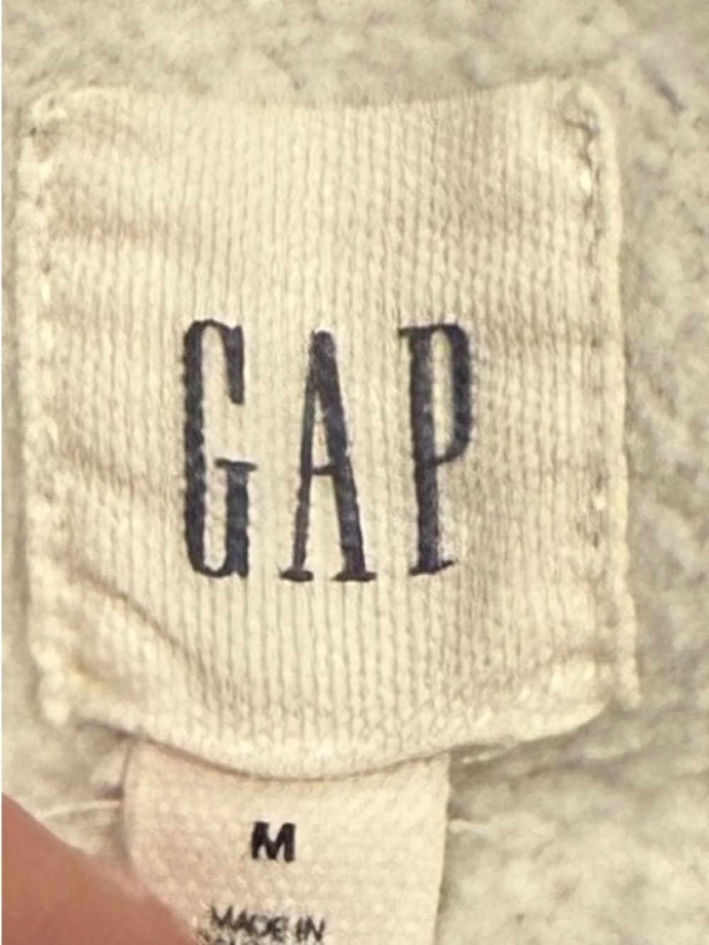 Label - GAP - Picture 3 of 4